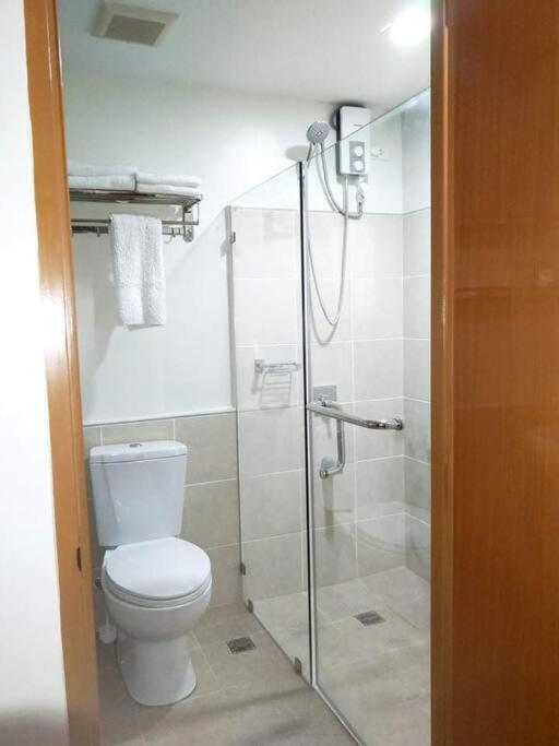 Persimmon Studios - Studio Unit- 16Th Floor - 1641 Cebu Bagian luar foto